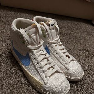 Women’s Nike Blazer Mid